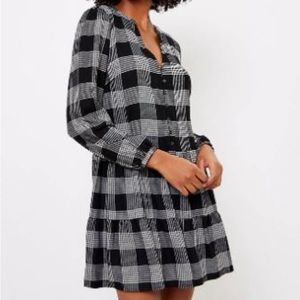 Ann Taylor loft black and white plaid ruffle knee length dress size 14 petite
